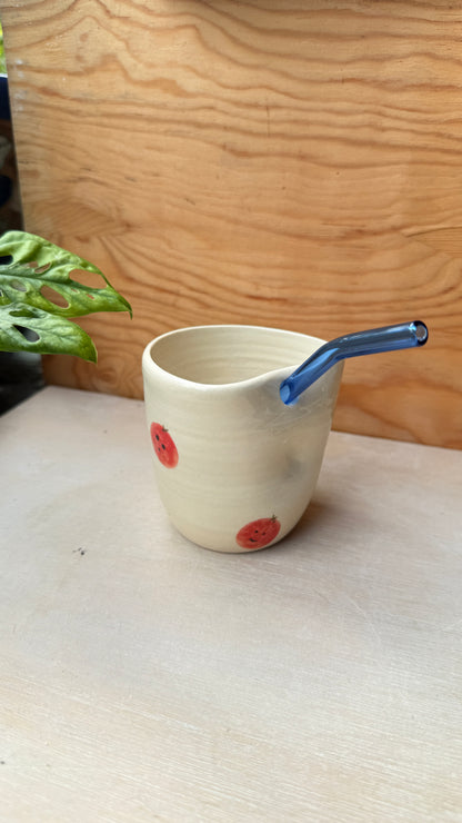 Tomato (cup w/ straw)