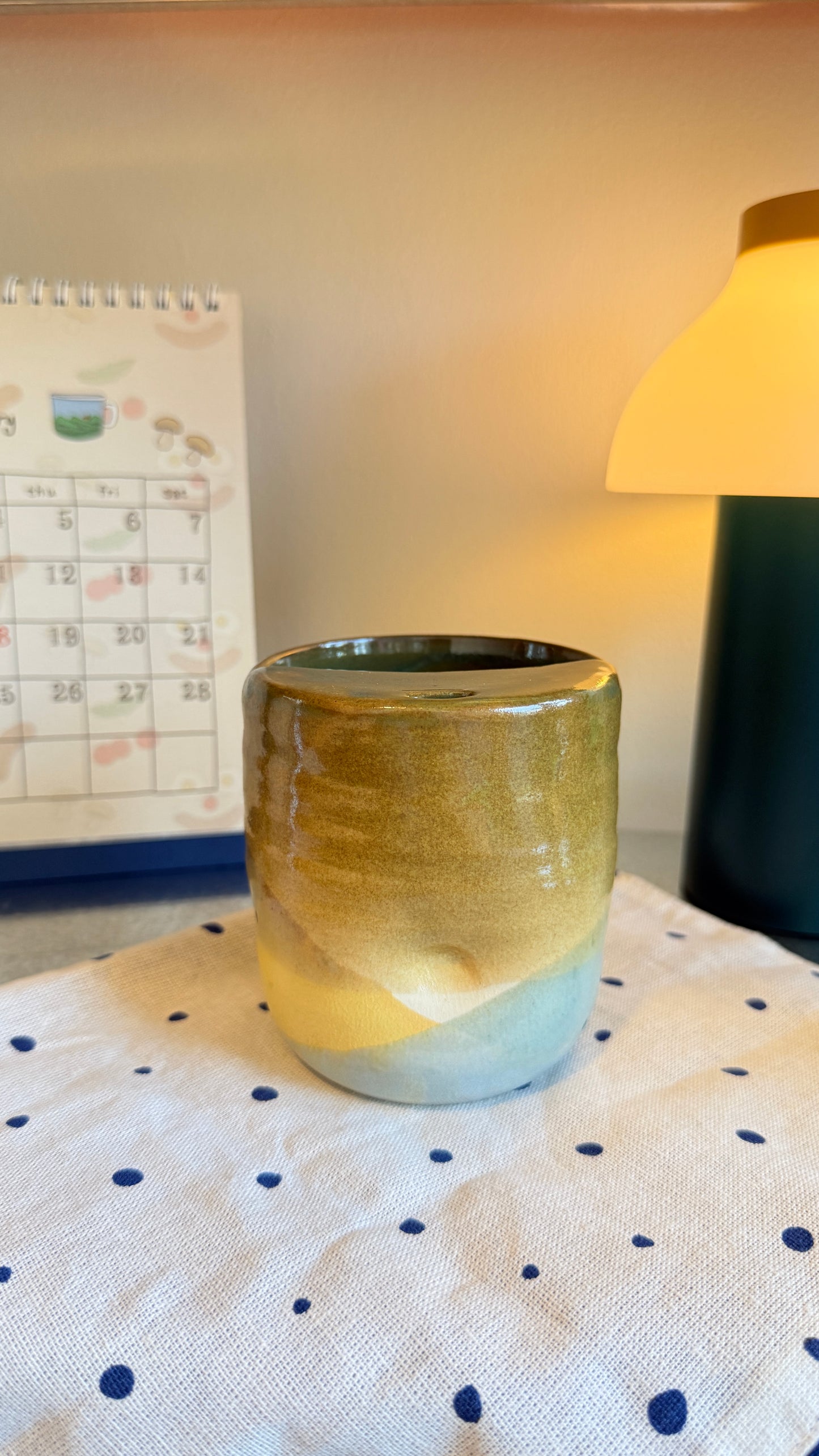 To Go Cup x Sea Melt x Thumb press