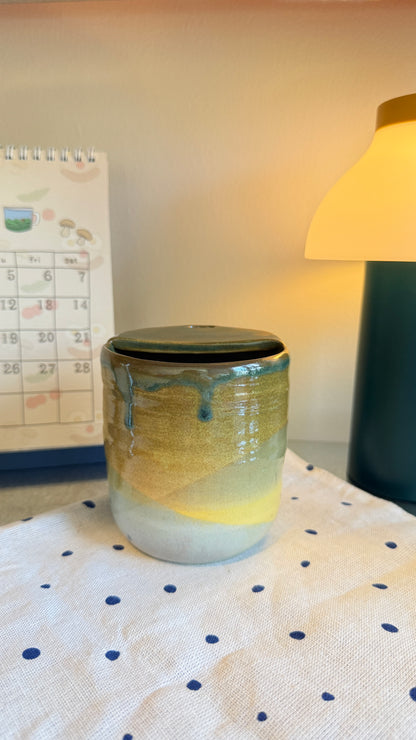 To Go Cup x Sea Melt x Thumb press