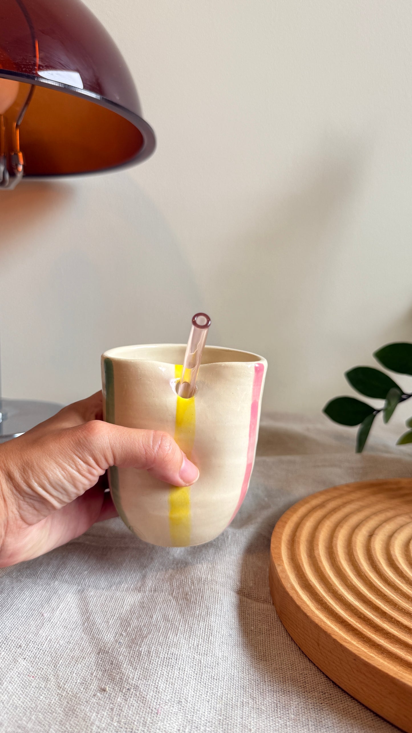 Cup w straw (Rainbow stripes)