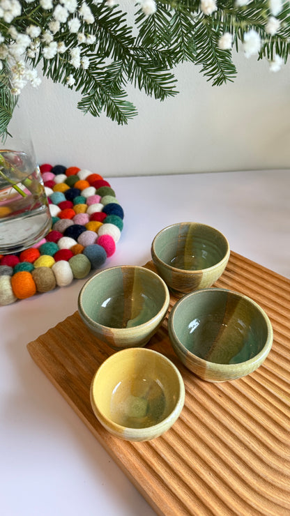 Three-Hue footed mini Cup- 4 pcs